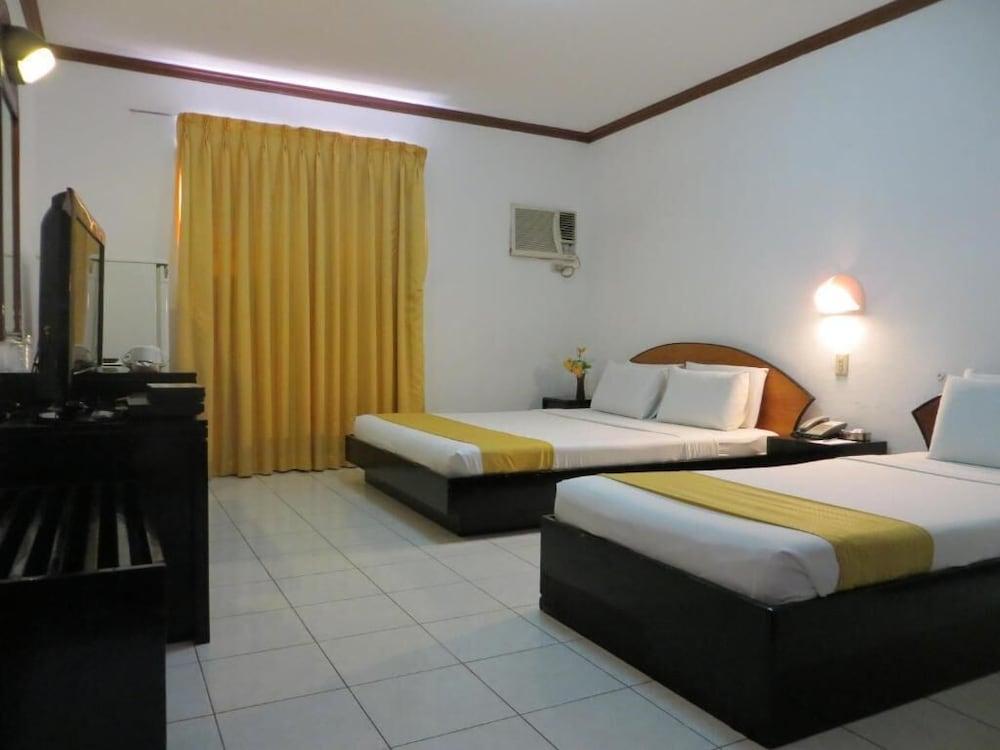 พารากอน สวีท Hotel Cebu ภายนอก รูปภาพ