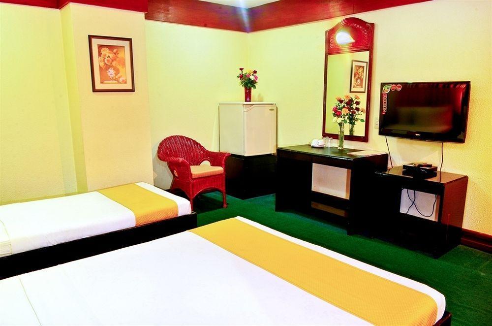 พารากอน สวีท Hotel Cebu ภายนอก รูปภาพ