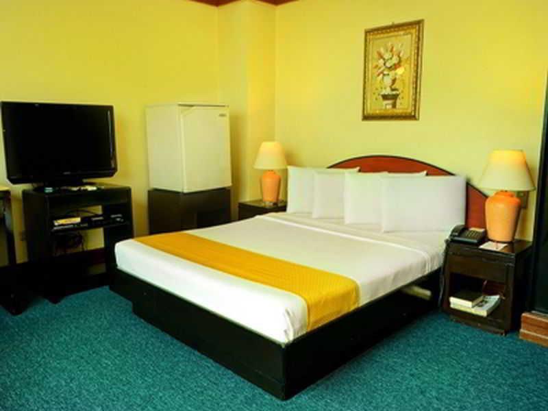 พารากอน สวีท Hotel Cebu ภายนอก รูปภาพ