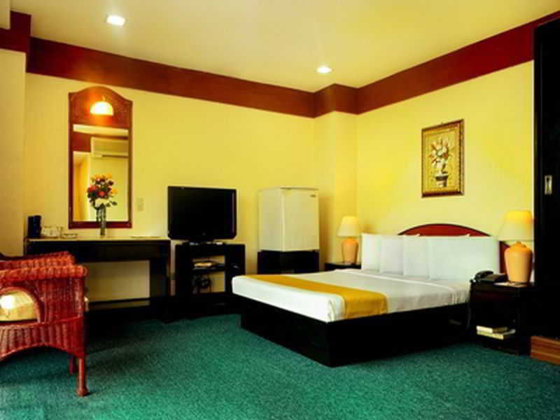 พารากอน สวีท Hotel Cebu ภายนอก รูปภาพ