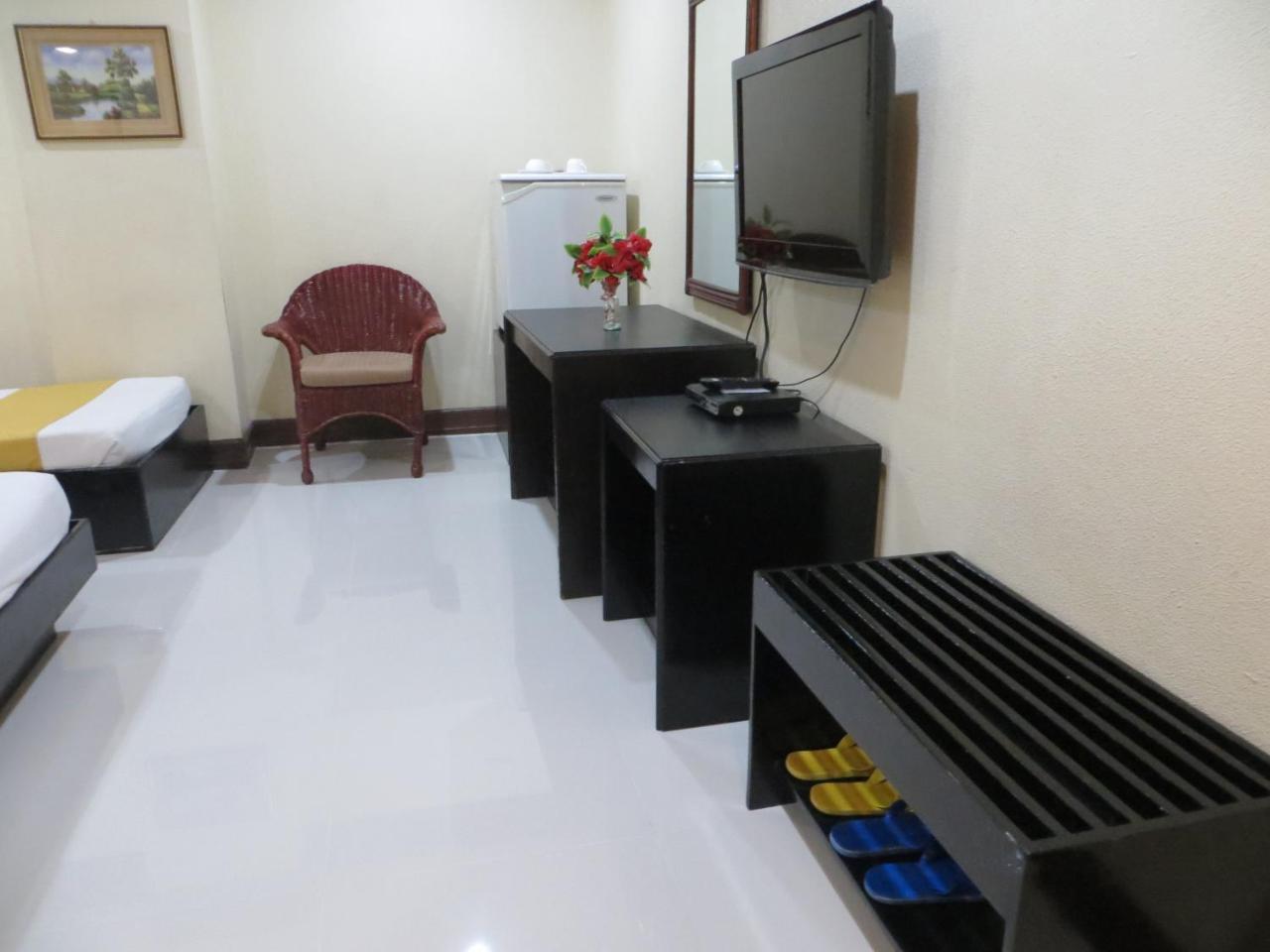 พารากอน สวีท Hotel Cebu ภายนอก รูปภาพ