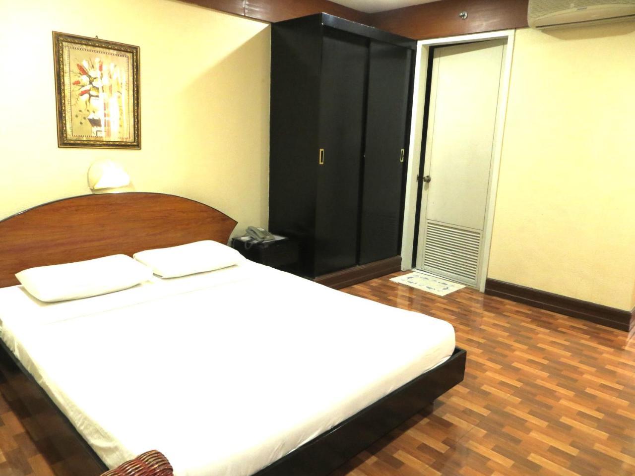 พารากอน สวีท Hotel Cebu ภายนอก รูปภาพ